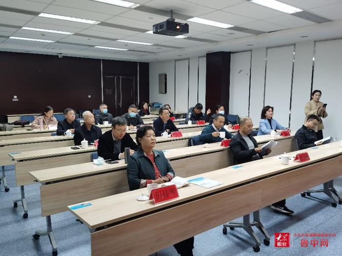 高新区社会管理咨询委员会咨询委员大讲堂开讲